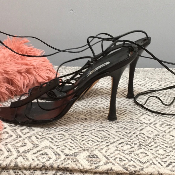Strappy lace up Manolo Blahnik sandals - Picture 3 of 7